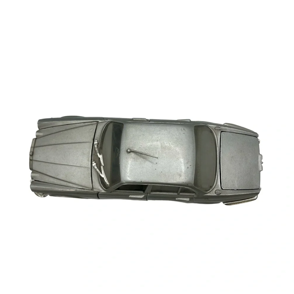 Toy Car Silver Sedan Model Classic Detailed Collectible Vintage Inspired‎
